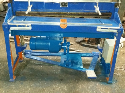 Các dòng máy cắt tôn thủy lực hiện nay