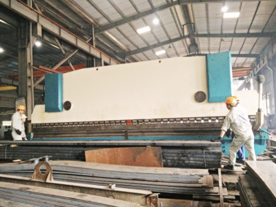 Khi nào nên sửa chữa máy cắt tôn thay vì mua mới?